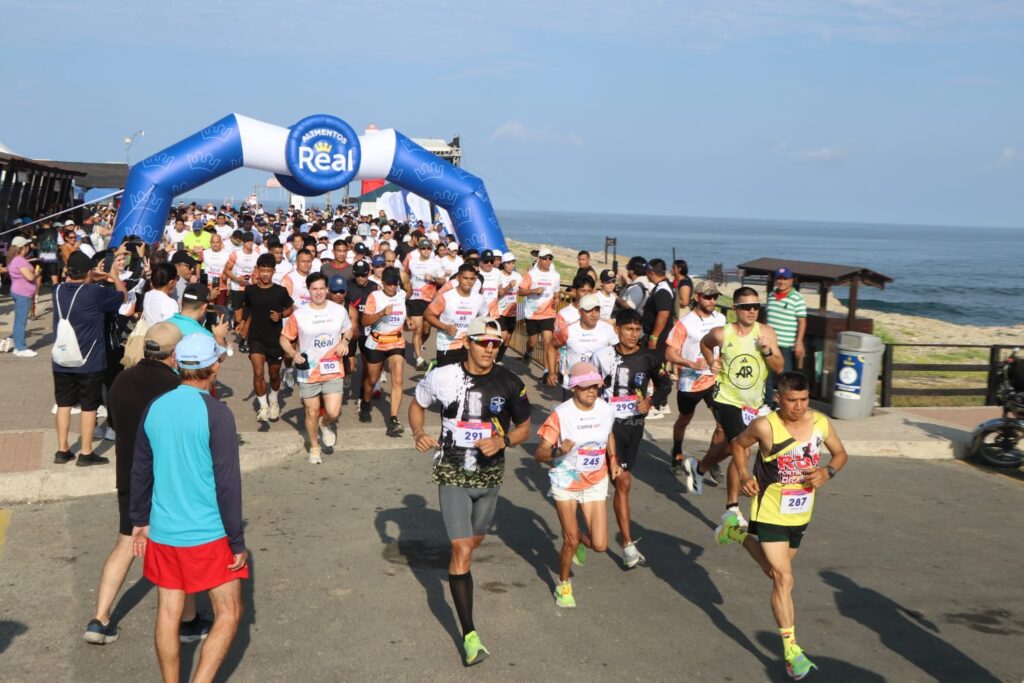 CAMARUN REUNIÓ NUEVAMENTE A CIENTOS DE PARTICIPANTES EN SALINAS, EN LA SEGUNDA CARRERA DE LA INDUSTRIA CAMARONERA